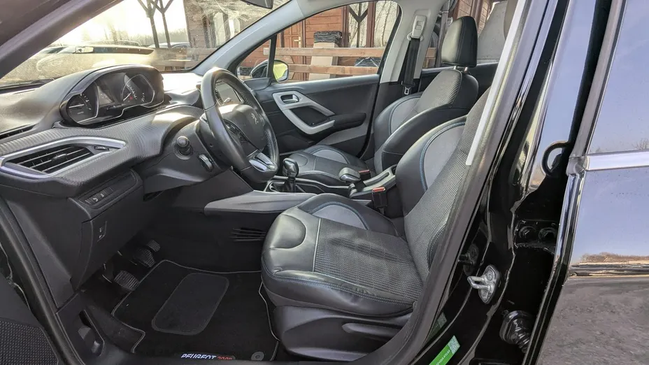 PEUGEOT 2008 -