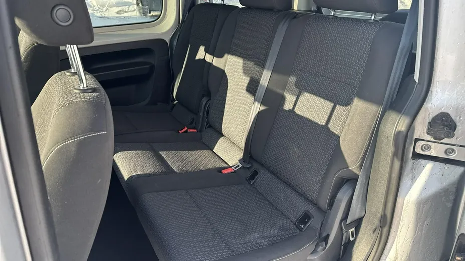 VOLKSWAGEN Caddy -