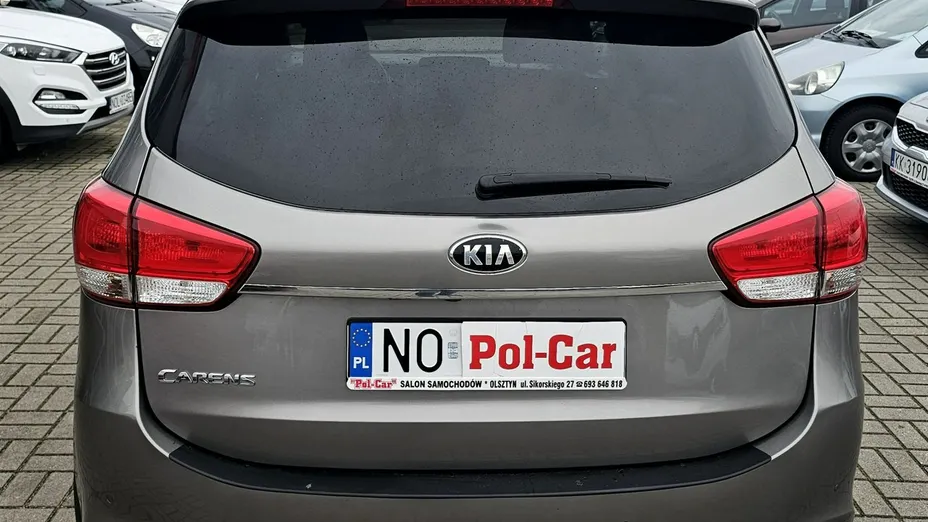 KIA Carens -