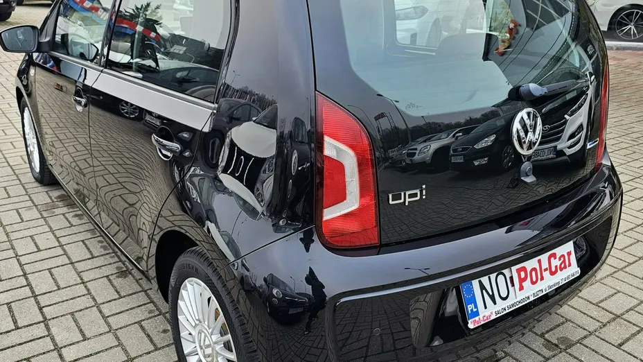 VOLKSWAGEN up! -
