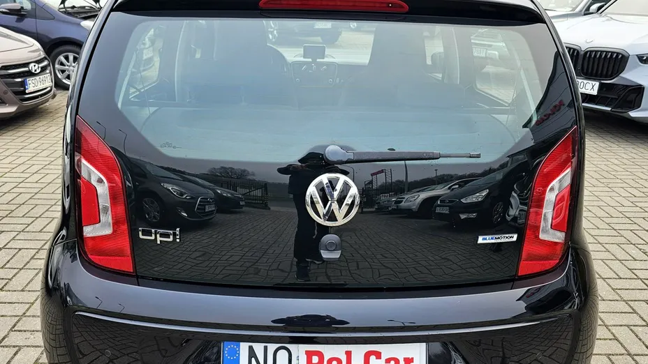 VOLKSWAGEN up! -