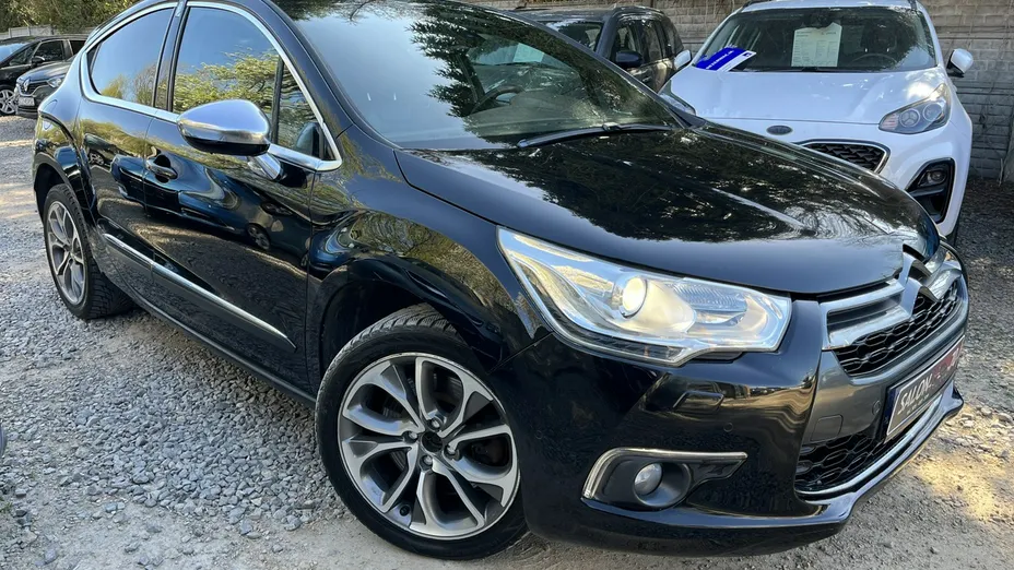 CITROEN DS4 -