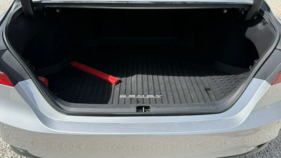 TOYOTA Camry -
