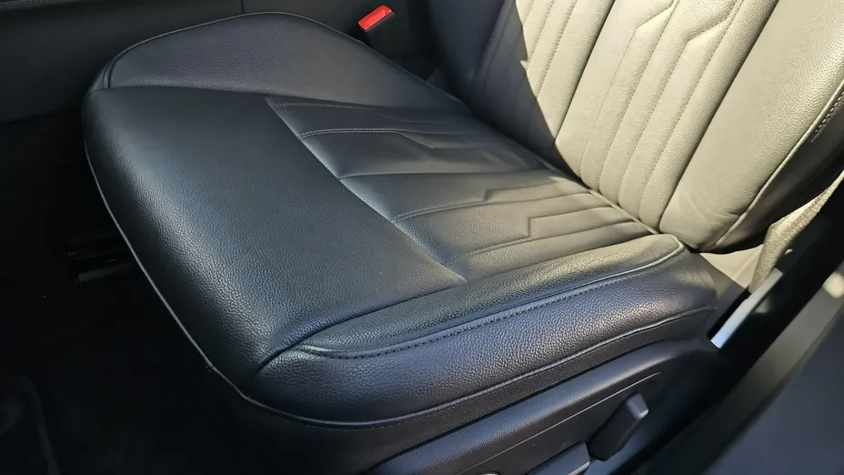 AUDI A8 -
