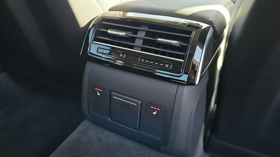 AUDI A8 -