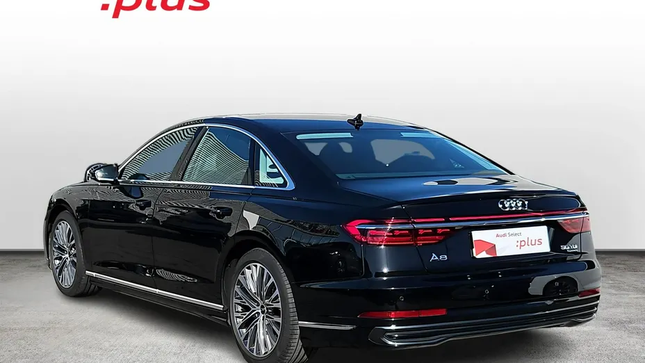 AUDI A8 -