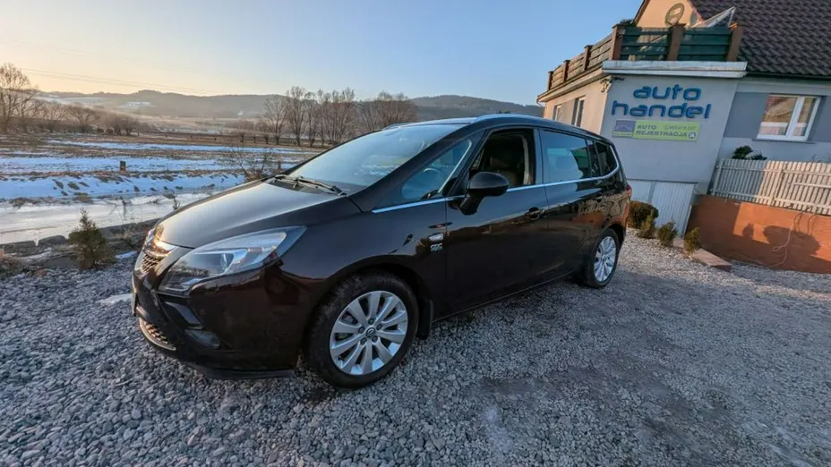 OPEL Zafira -