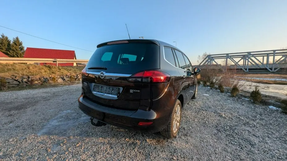 OPEL Zafira -