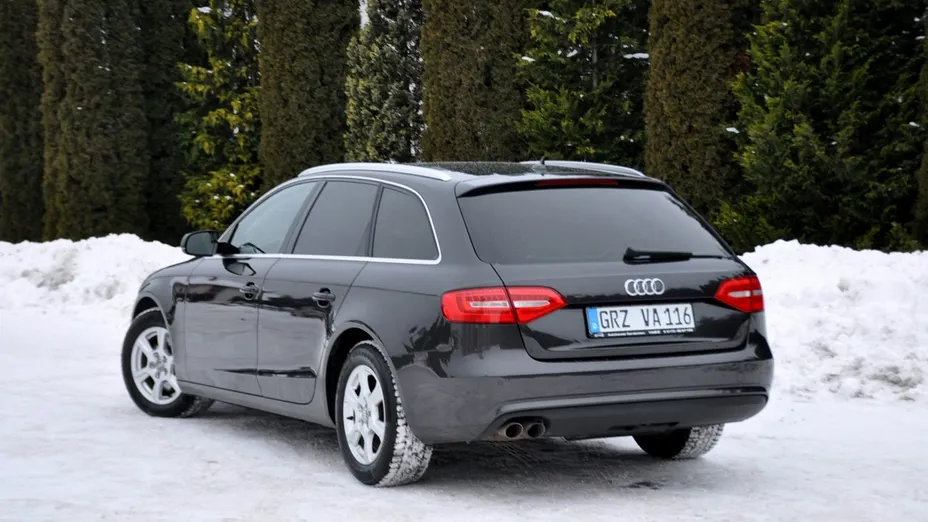 AUDI A4 -