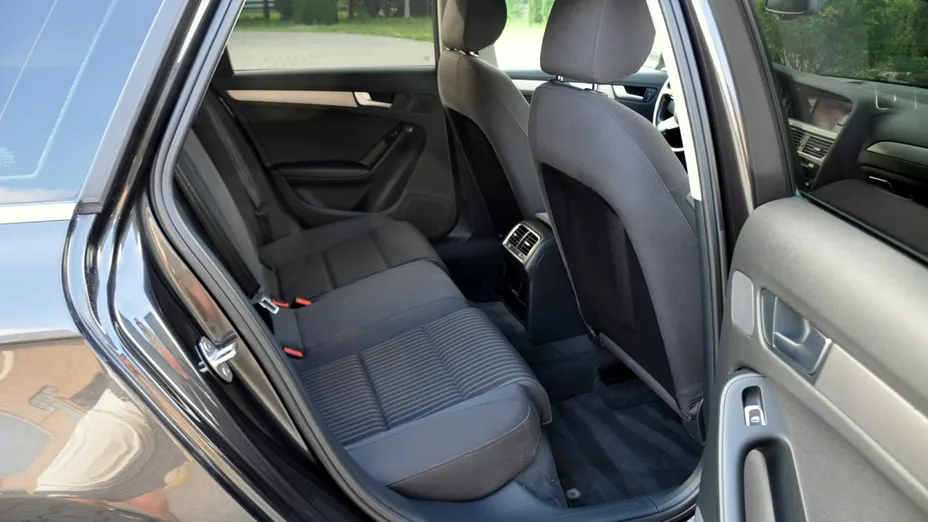 AUDI A4 -