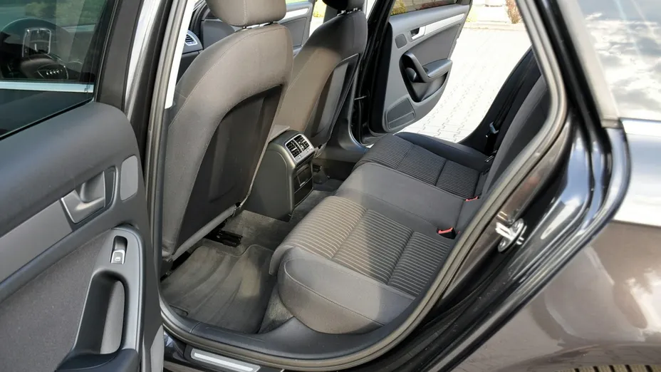 AUDI A4 -