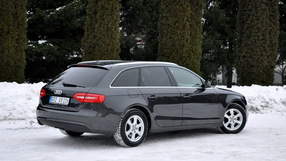 AUDI A4 -