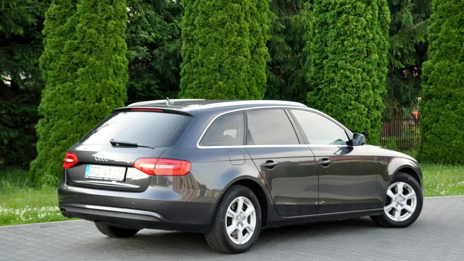 AUDI A4 -