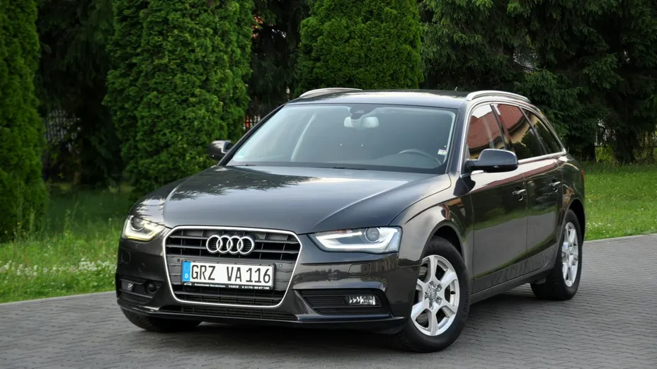AUDI A4 -