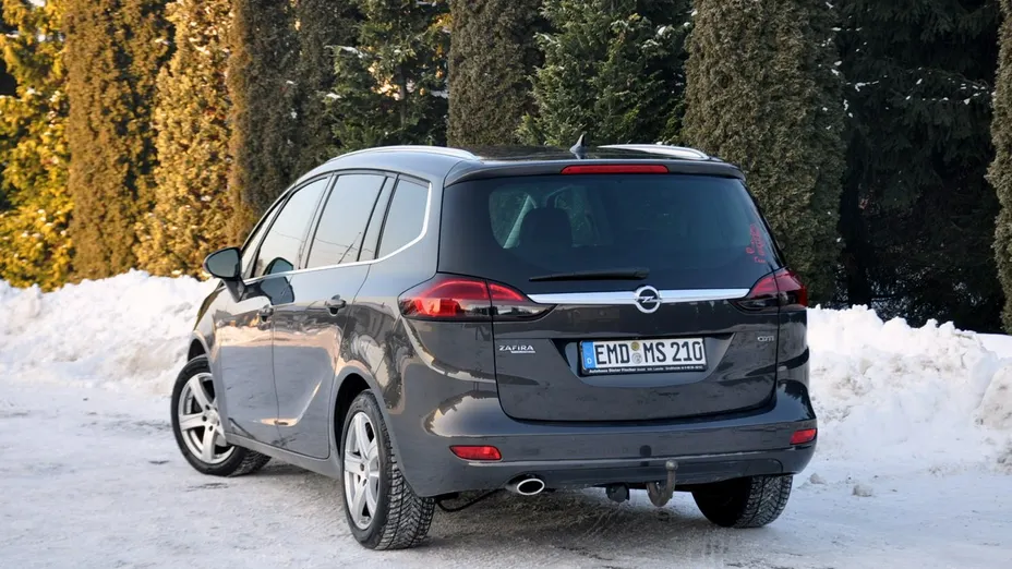 OPEL Zafira -