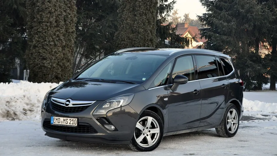 OPEL Zafira -