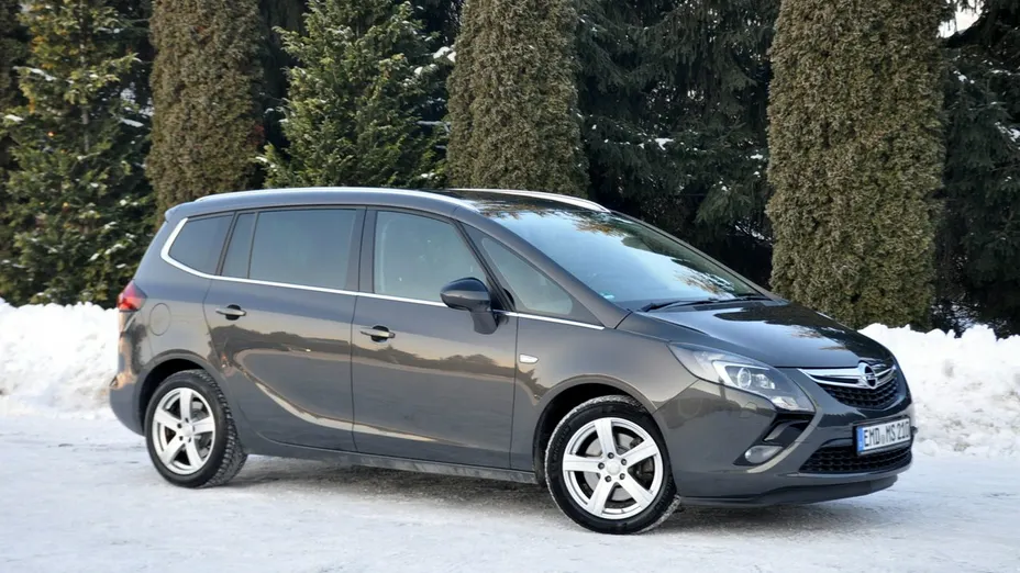OPEL Zafira -