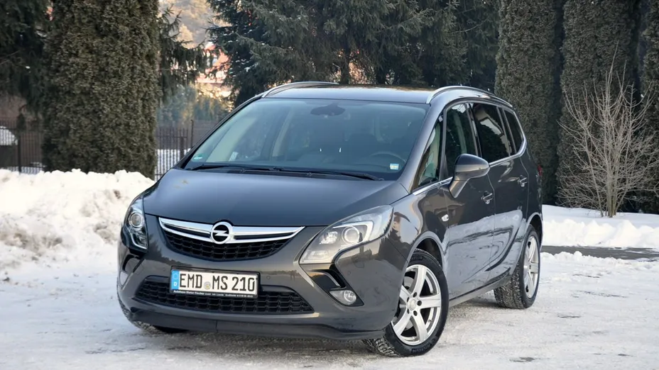 OPEL Zafira -