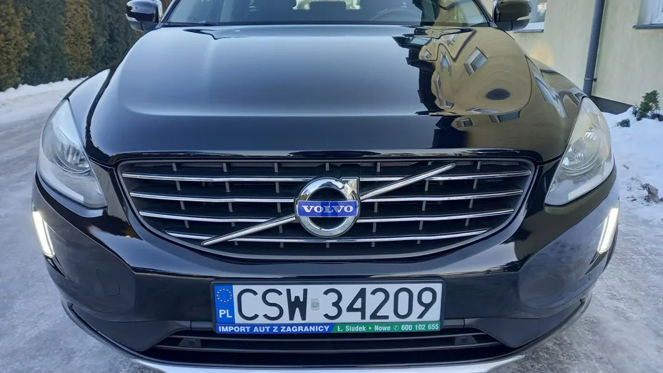 VOLVO XC60 -