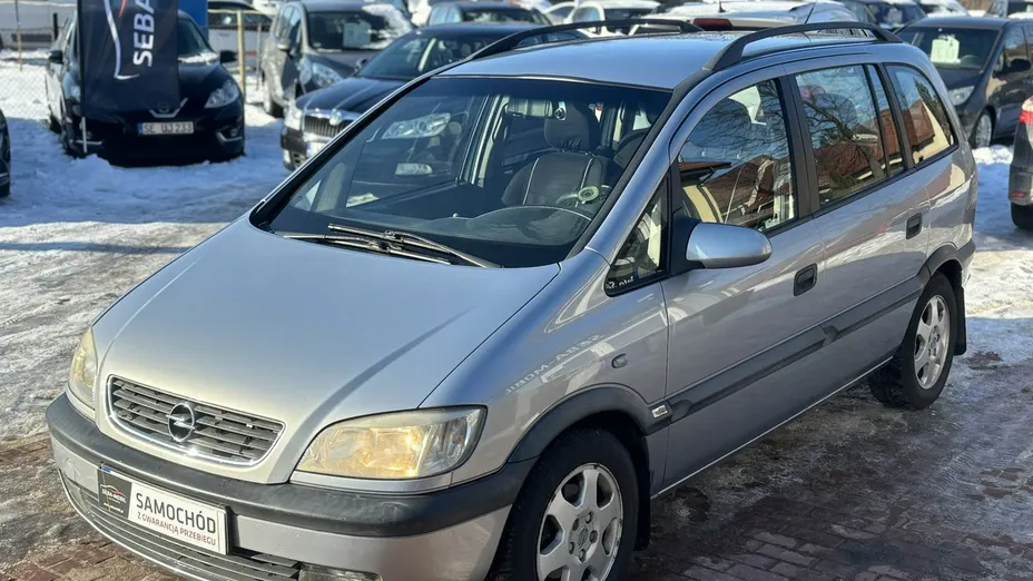 OPEL Zafira -