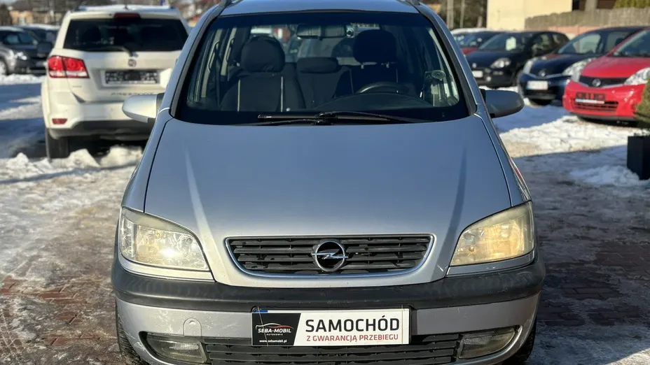 OPEL Zafira -