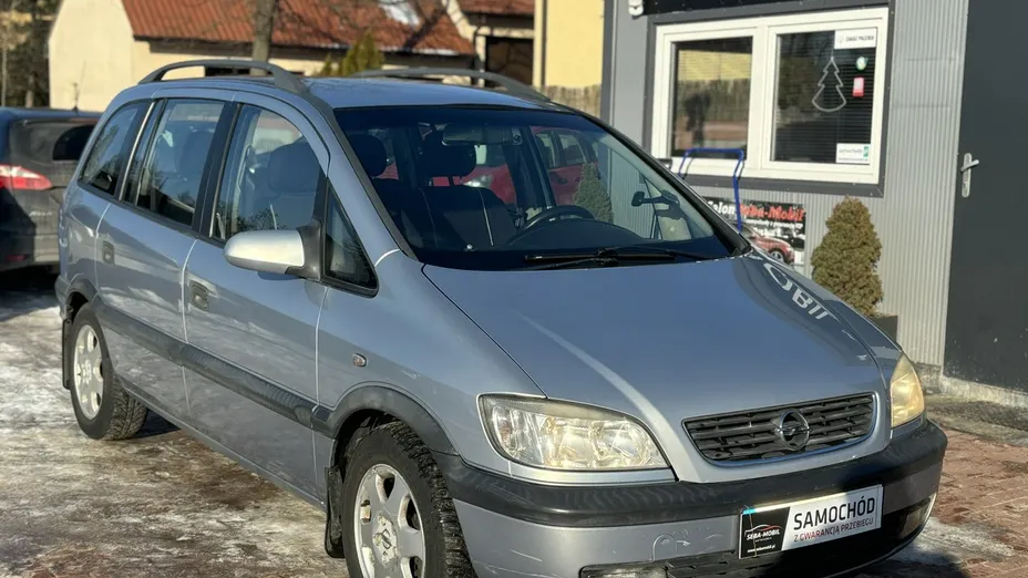 OPEL Zafira -
