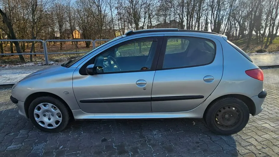 PEUGEOT 206 -