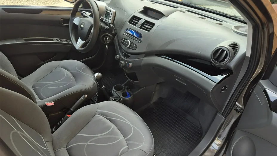 CHEVROLET Spark -