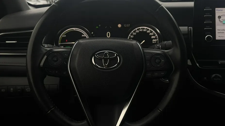 TOYOTA Camry -