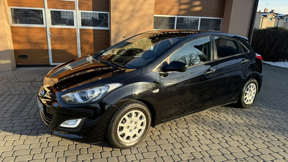 HYUNDAI i30 -