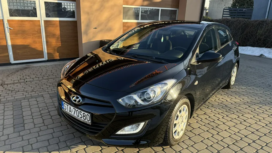 HYUNDAI i30 -