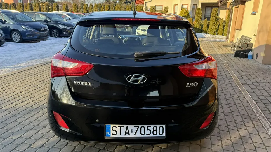 HYUNDAI i30 -