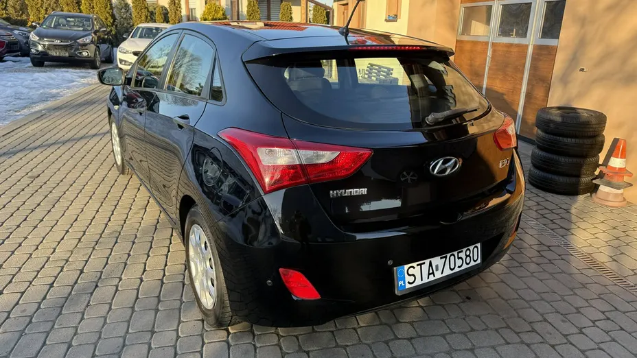 HYUNDAI i30 -