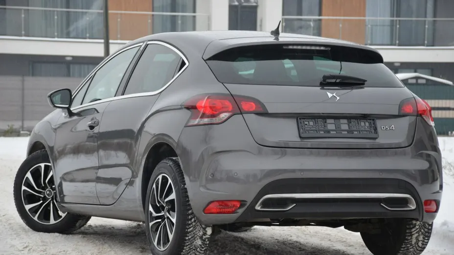 CITROEN DS4 -