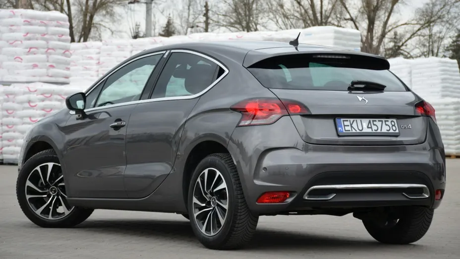 CITROEN DS4 -