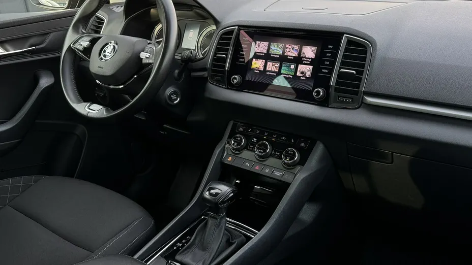 SKODA Karoq -