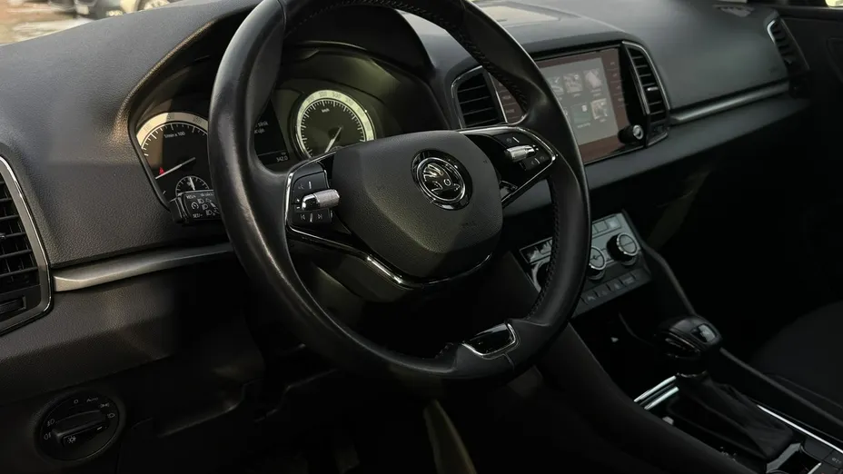 SKODA Karoq -