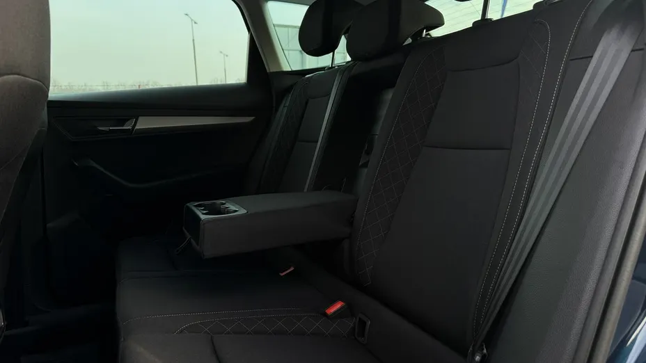 SKODA Karoq -