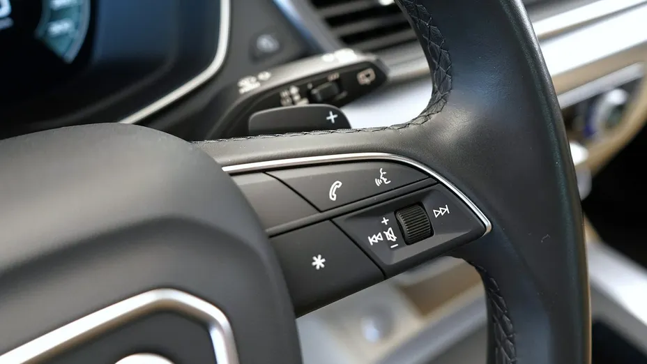 AUDI Q5 Q5 45 TFSI mHEV Quattro S Line S tronic