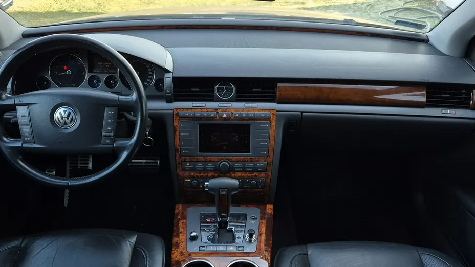 VOLKSWAGEN Phaeton -