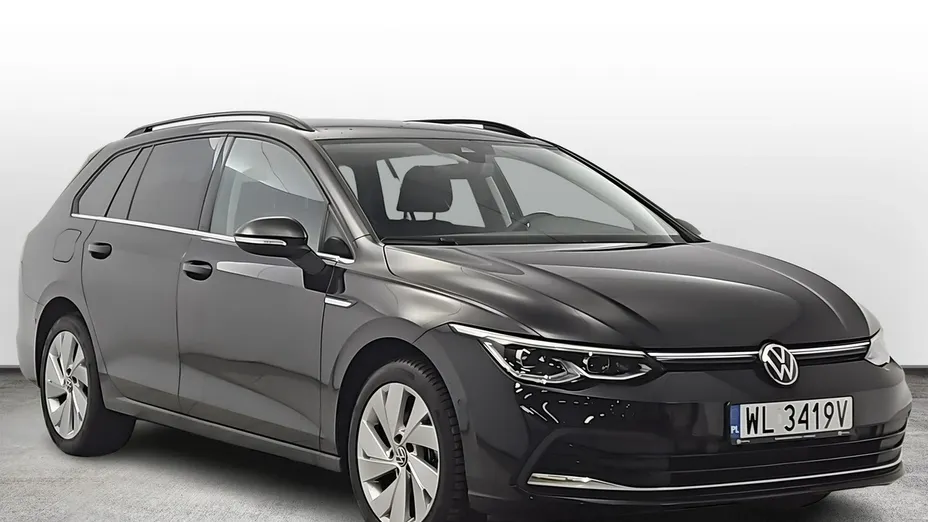 VOLKSWAGEN Golf -