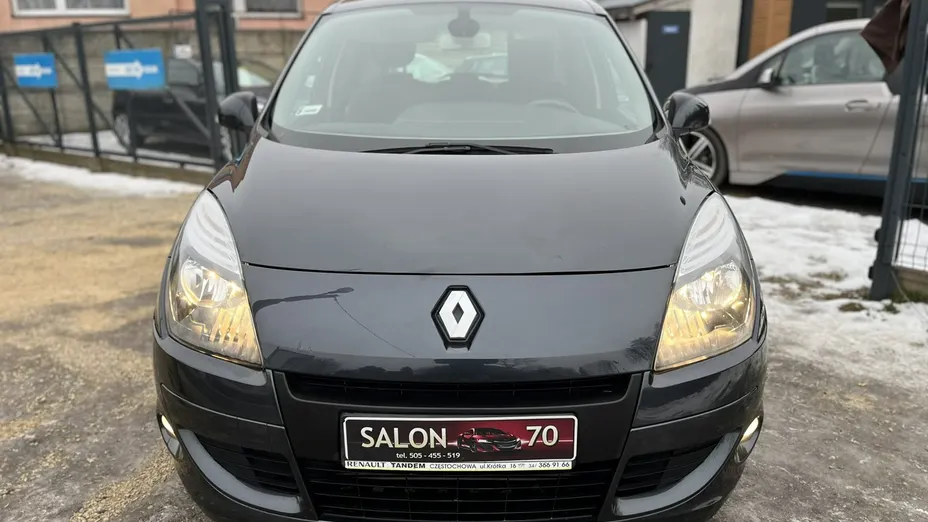 RENAULT Scenic -