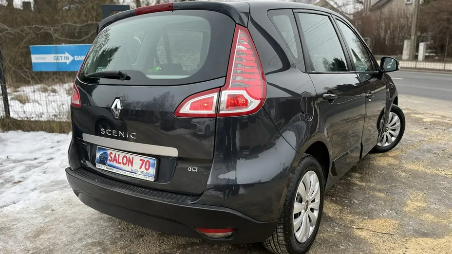 RENAULT Scenic -