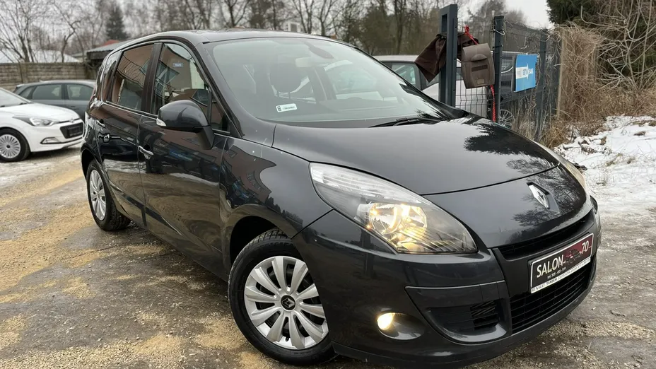 RENAULT Scenic -