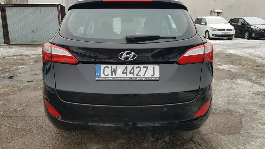HYUNDAI i30 -