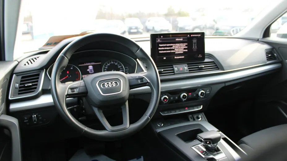 AUDI Q5 -