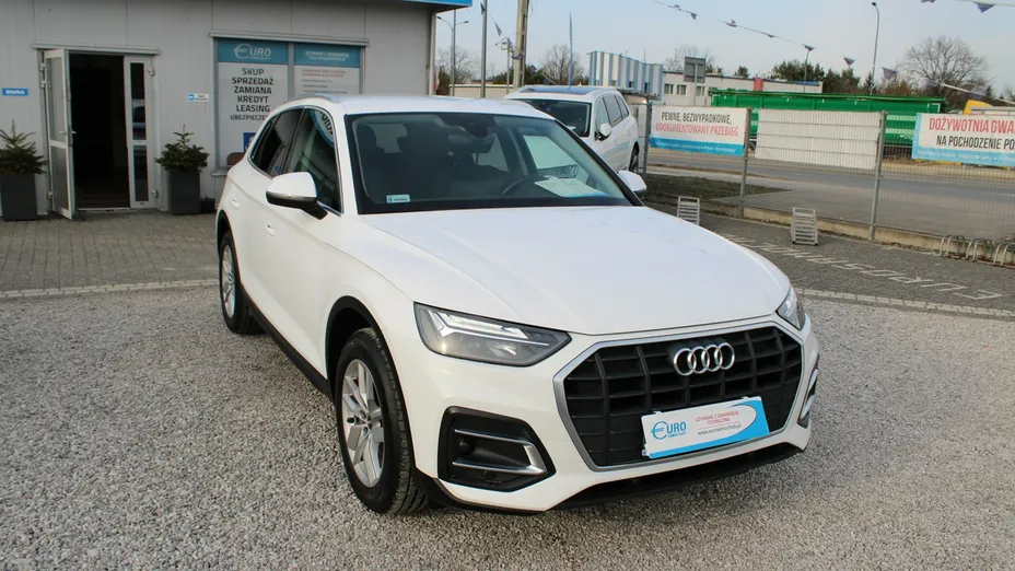 AUDI Q5 -