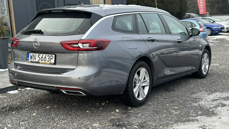 OPEL Insignia -