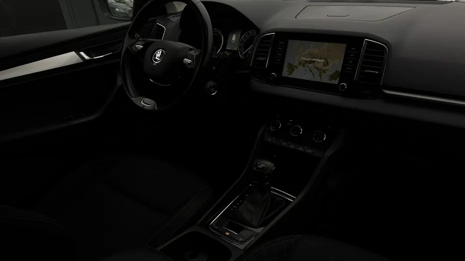 SKODA Karoq -