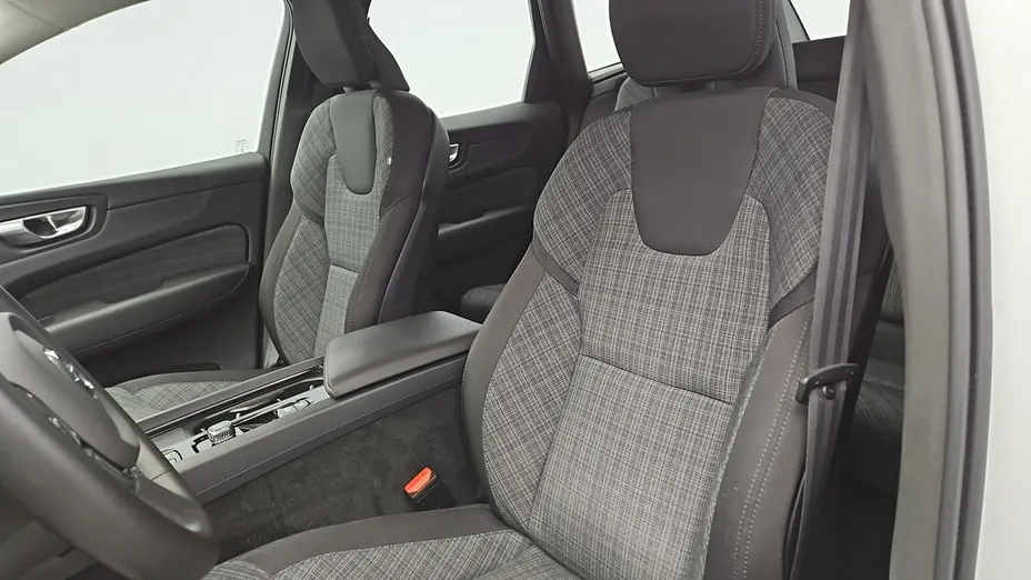 VOLVO XC60 -